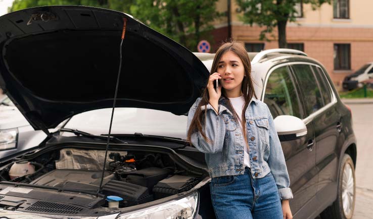 ¿Por qué se descarga la batería de tu carro estando apagado?